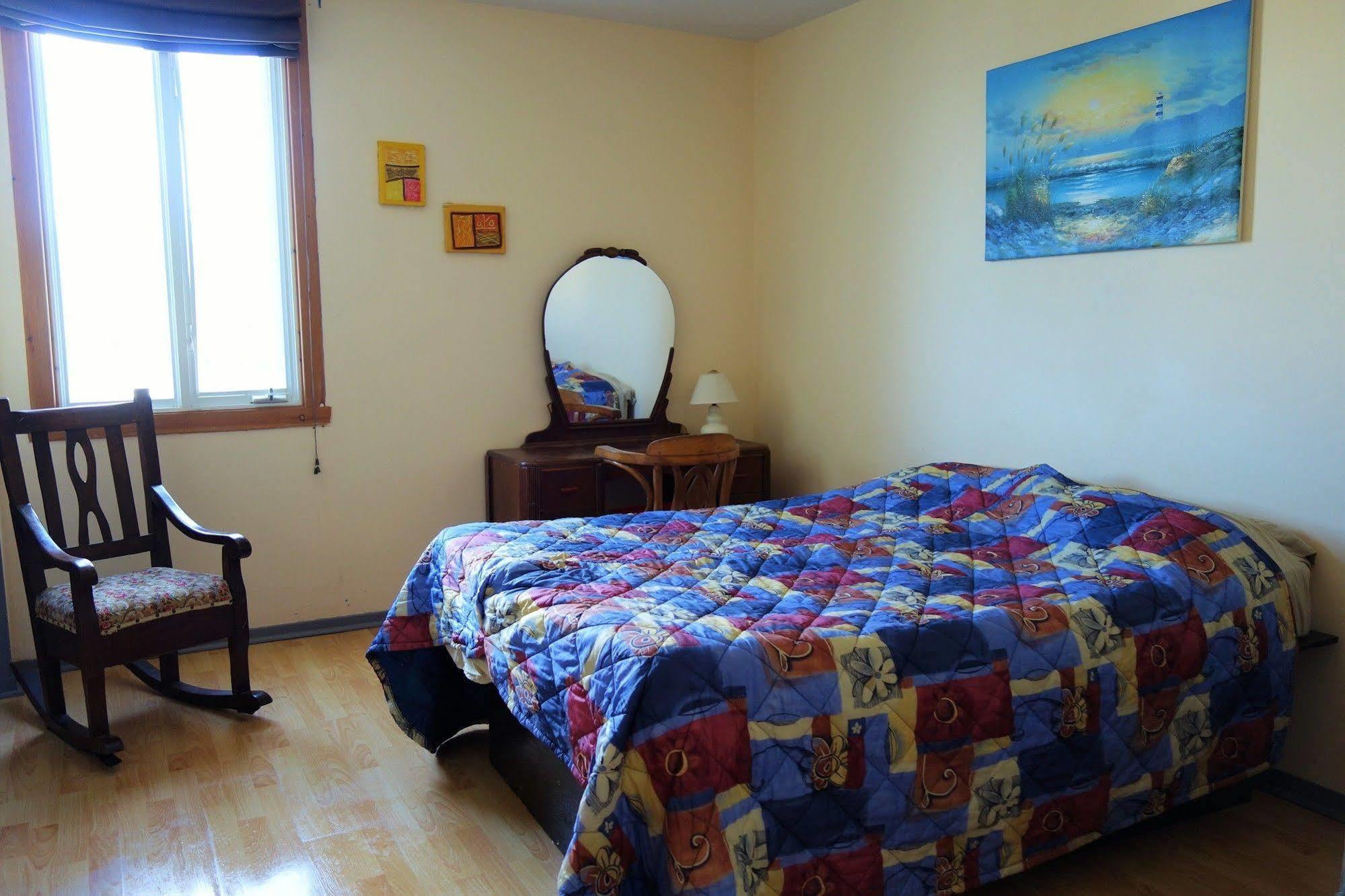 Le Carabobo Auberge Forillon Gaspe Exterior photo