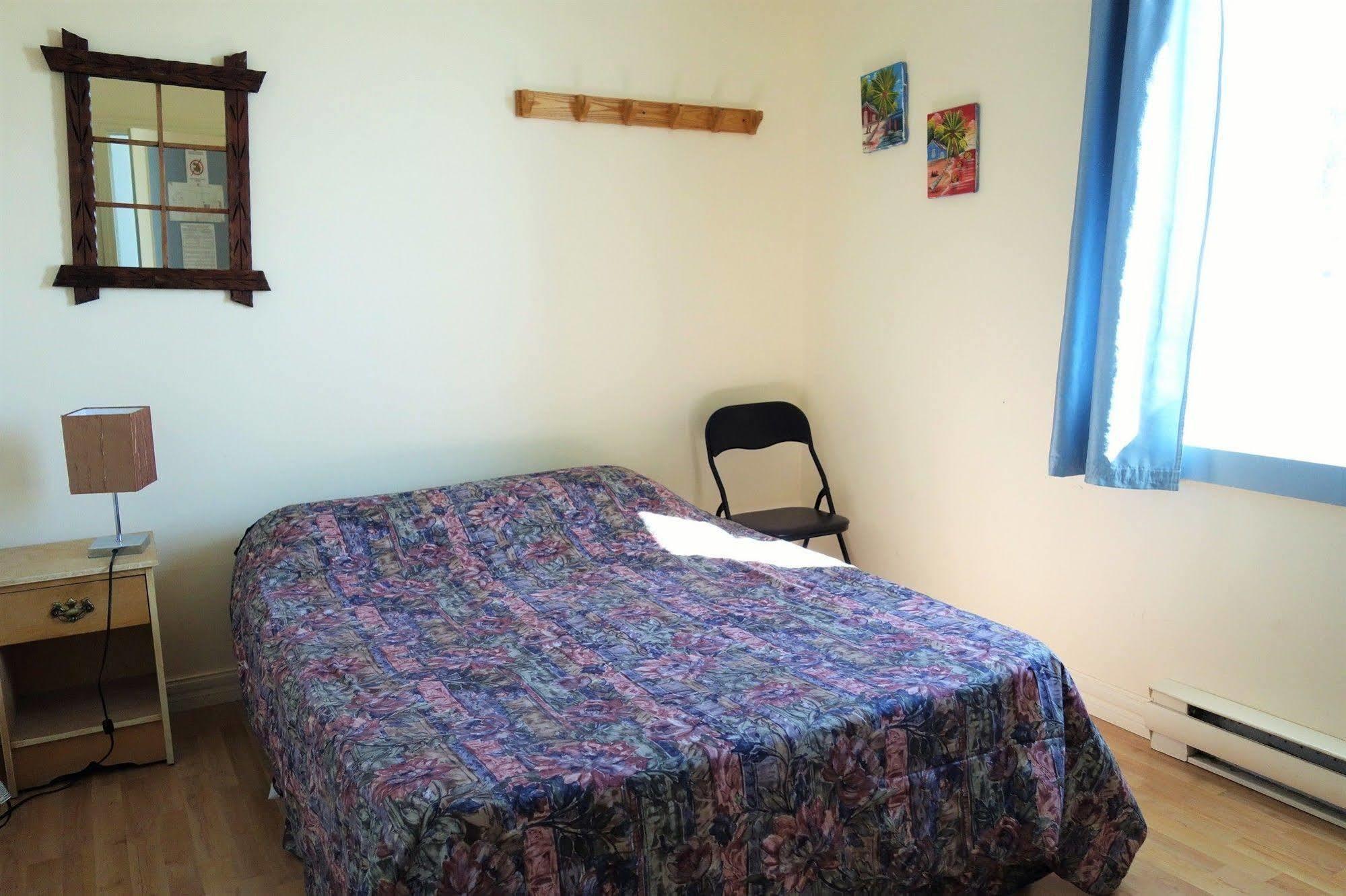 Le Carabobo Auberge Forillon Gaspe Exterior photo
